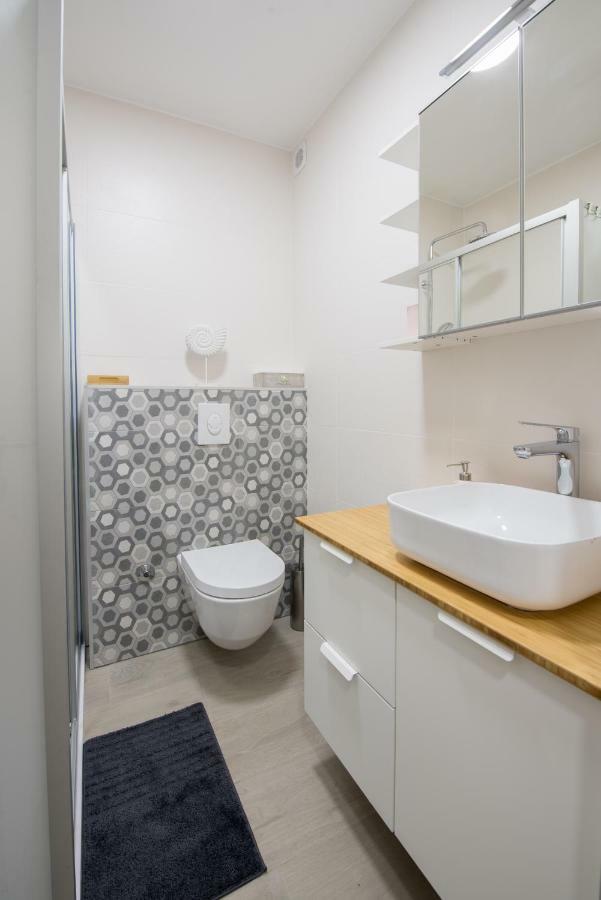 Art Design Apartments Pola Esterno foto