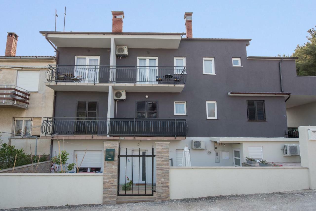 Art Design Apartments Pola Esterno foto