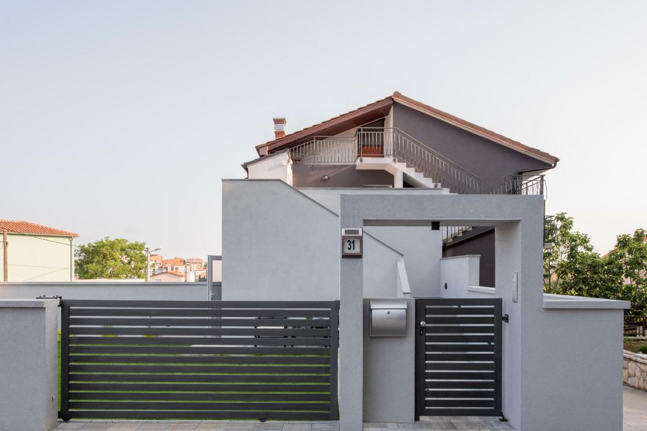 Art Design Apartments Pola Esterno foto